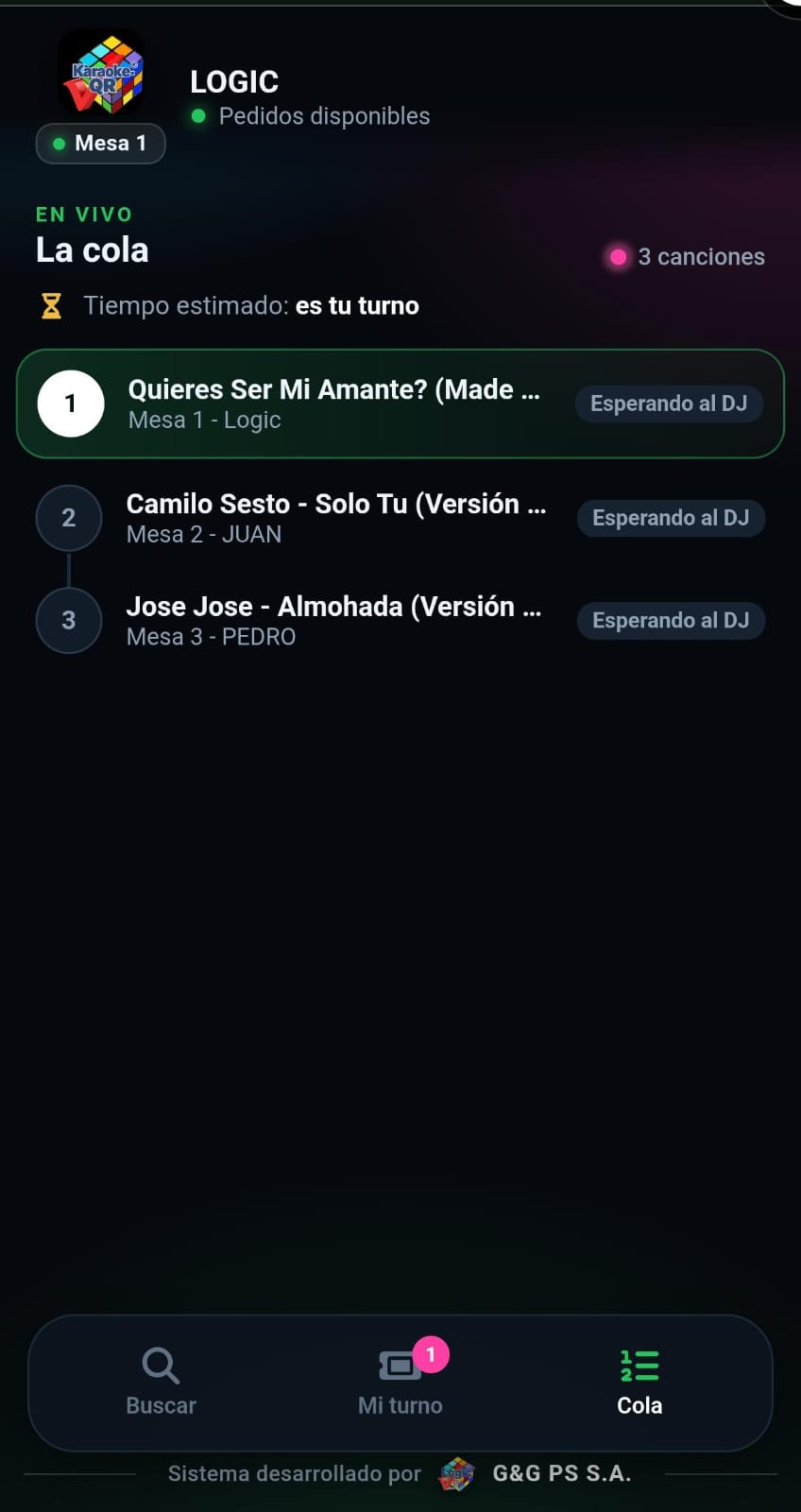 Panel del DJ y cola de reproducción de KaraokeQR